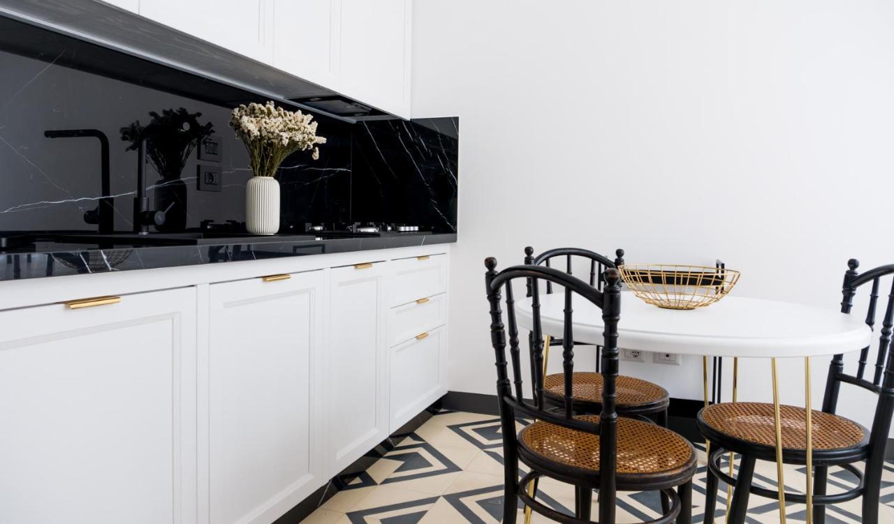 Villa Aurelia Suites And Apartments 로코로톤도 외부 사진